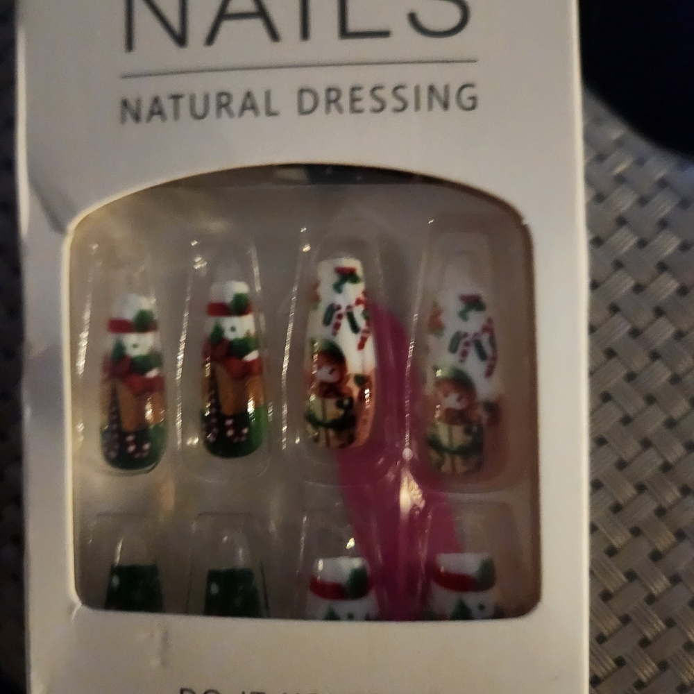 Festive Holiday Press-On Nails